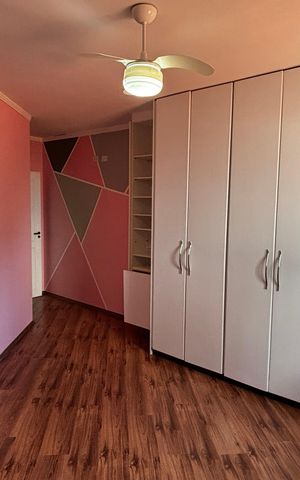 Casa à venda com 250m², 3 quartos e 4 vagas Casa à venda com 250m², 3 quartos e 4 vagasQuarto 2