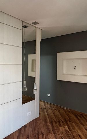 Casa à venda com 250m², 3 quartos e 4 vagas Casa à venda com 250m², 3 quartos e 4 vagasSuite