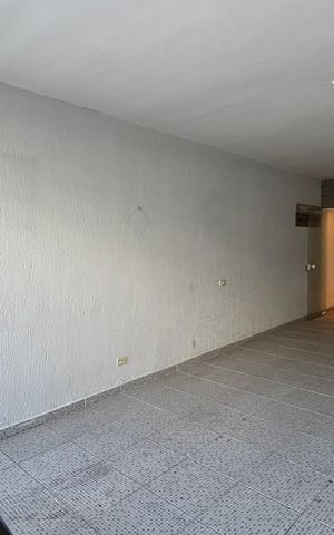 Casa à venda com 250m², 3 quartos e 4 vagas Casa à venda com 250m², 3 quartos e 4 vagasGaragem