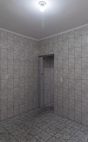 Casa à venda com 218m², 1 quarto e 2 vagas Casa à venda com 218m², 1 quarto e 2 vagasQuarto