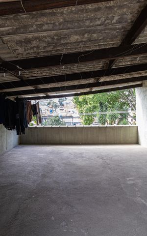 Casa à venda com 218m², 1 quarto e 2 vagas Casa à venda com 218m², 1 quarto e 2 vagasÁrea Comum