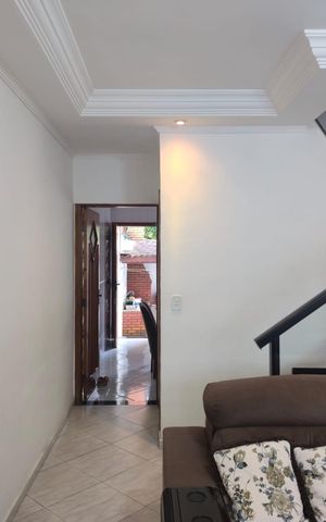 Casa à venda com 100m², 2 quartos e 1 vaga Casa à venda com 100m², 2 quartos e 1 vagaSala