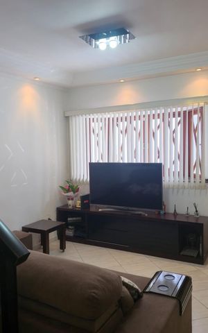 Casa à venda com 100m², 2 quartos e 1 vaga Casa à venda com 100m², 2 quartos e 1 vagaSala