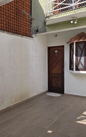 Casa à venda com 100m², 2 quartos e 1 vaga Casa à venda com 100m², 2 quartos e 1 vagaGaragem