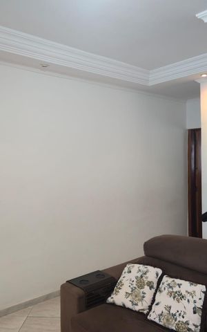 Casa à venda com 100m², 2 quartos e 1 vaga Casa à venda com 100m², 2 quartos e 1 vagaSala