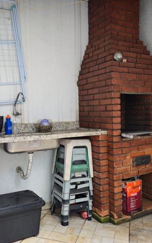 Casa à venda com 100m², 2 quartos e 1 vaga Casa à venda com 100m², 2 quartos e 1 vagaÁrea de Serviço e Churrasqueira