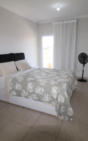 Casa de condomínio para alugar com 285m², 3 quartos e 4 vagasSuíte 1