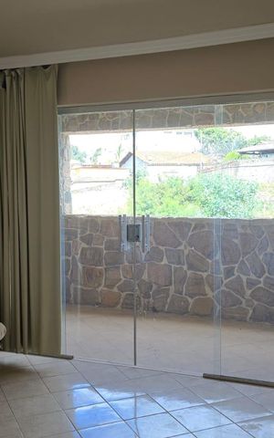 Apartamento à venda com 267m², 3 quartos e 1 vaga Apartamento à venda com 267m², 3 quartos e 1 vagaSala