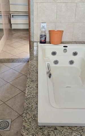 Apartamento à venda com 267m², 3 quartos e 1 vaga