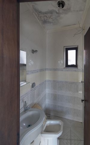 Casa para alugar com 300m², 4 quartos e 6 vagas Casa para alugar com 300m², 4 quartos e 6 vagasLavabo 2