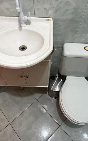 Apartamento à venda com 56m², 2 quartos e 1 vaga Apartamento à venda com 56m², 2 quartos e 1 vagaBanheiro