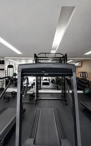 Apartamento à venda com 147m², 4 quartos e 2 vagasÁrea comum - Academia