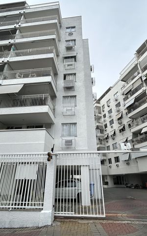 Apartamento à venda com 147m², 4 quartos e 2 vagasFachada e portaria