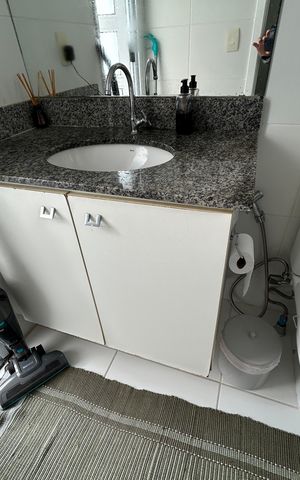 Apartamento à venda com 147m², 4 quartos e 2 vagasBanheiro do Quarto 3 - Suíte
