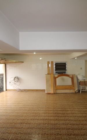 Casa à venda com 438m², 4 quartos e 6 vagasGaragem