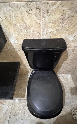 Casa de condomínio para alugar com 350m², 5 quartos e 6 vagas Casa de condomínio para alugar com 350m², 5 quartos e 6 vagasBanheiro Social