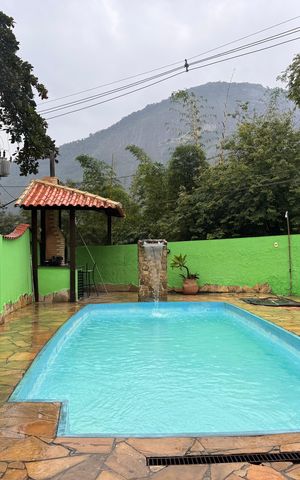 Casa de condomínio para alugar com 350m², 5 quartos e 6 vagas Casa de condomínio para alugar com 350m², 5 quartos e 6 vagasÁrea externa