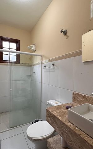 Casa de condomínio para alugar com 350m², 5 quartos e 6 vagas Casa de condomínio para alugar com 350m², 5 quartos e 6 vagasSuite 1 Master - Banheiro