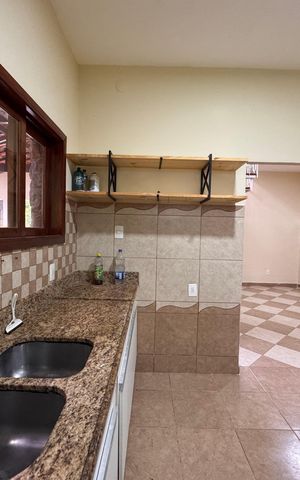 Casa de condomínio para alugar com 350m², 5 quartos e 6 vagas Casa de condomínio para alugar com 350m², 5 quartos e 6 vagasCozinha