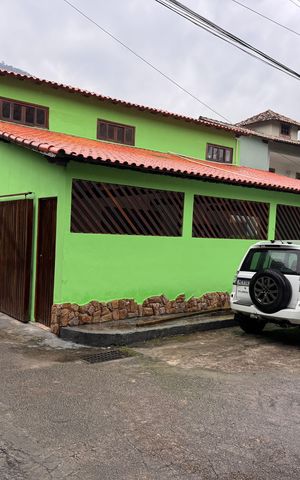 Casa de condomínio para alugar com 350m², 5 quartos e 6 vagas Casa de condomínio para alugar com 350m², 5 quartos e 6 vagasFachada
