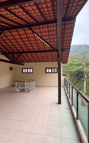 Casa de condomínio para alugar com 350m², 5 quartos e 6 vagas Casa de condomínio para alugar com 350m², 5 quartos e 6 vagasTerraço
