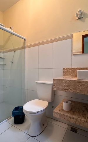 Casa de condomínio para alugar com 350m², 5 quartos e 6 vagas Casa de condomínio para alugar com 350m², 5 quartos e 6 vagasSuite 2 - Banheiro