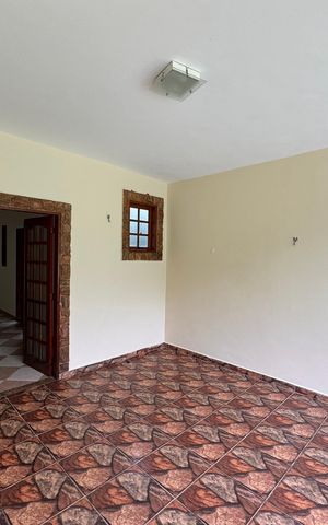 Casa de condomínio para alugar com 350m², 5 quartos e 6 vagas Casa de condomínio para alugar com 350m², 5 quartos e 6 vagasVaranda