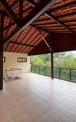 Casa de condomínio para alugar com 350m², 5 quartos e 6 vagas Casa de condomínio para alugar com 350m², 5 quartos e 6 vagasTerraço