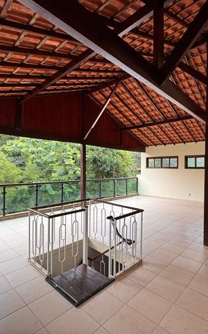 Casa de condomínio para alugar com 350m², 5 quartos e 6 vagas Casa de condomínio para alugar com 350m², 5 quartos e 6 vagasTerraço