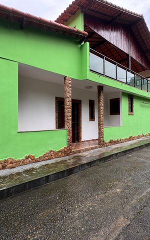Casa de condomínio para alugar com 350m², 5 quartos e 6 vagas Casa de condomínio para alugar com 350m², 5 quartos e 6 vagasFachada