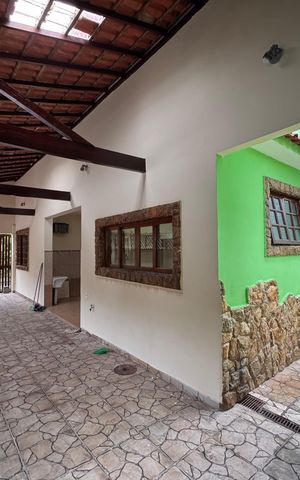 Casa de condomínio para alugar com 350m², 5 quartos e 6 vagas Casa de condomínio para alugar com 350m², 5 quartos e 6 vagasÁrea externa