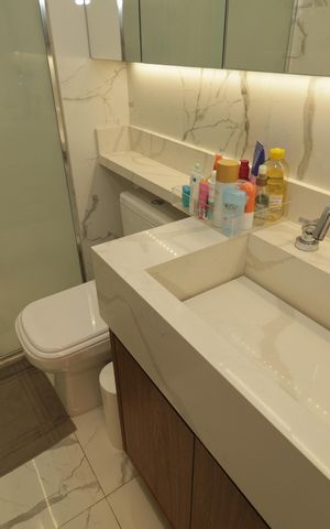 Apartamento à venda com 147m², 3 quartos e 2 vagasBanheiro da Suíte 1