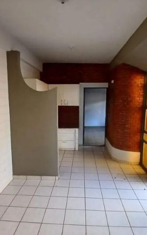 Casa para alugar com 170m², 4 quartos e 2 vagas Casa para alugar com 170m², 4 quartos e 2 vagasCorredor