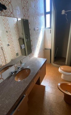 Casa para alugar com 170m², 4 quartos e 2 vagas Casa para alugar com 170m², 4 quartos e 2 vagasBanheiro da Suíte
