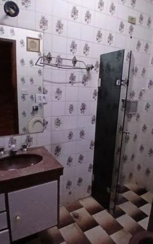 Casa para alugar com 170m², 4 quartos e 2 vagas Casa para alugar com 170m², 4 quartos e 2 vagasBanheiro