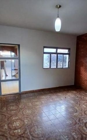 Casa para alugar com 170m², 4 quartos e 2 vagas Casa para alugar com 170m², 4 quartos e 2 vagasSala