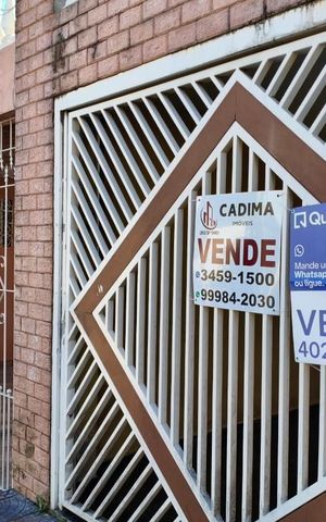 Casa à venda com 145m², 3 quartos e 1 vaga Casa à venda com 145m², 3 quartos e 1 vagaFachada