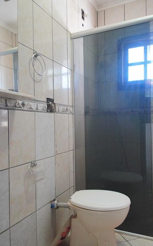 Casa para alugar com 350m², 4 quartos e 3 vagasBanheiro 1