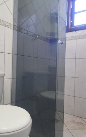 Casa para alugar com 350m², 4 quartos e 3 vagasBanheiro 2