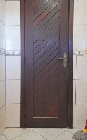 Casa para alugar com 350m², 4 quartos e 3 vagasBanheiro 1