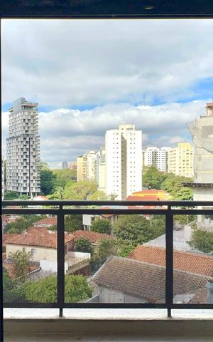 Studio para alugar com 39m², 1 quarto e sem vaga Studio para alugar com 39m², 1 quarto e sem vagaVaranda