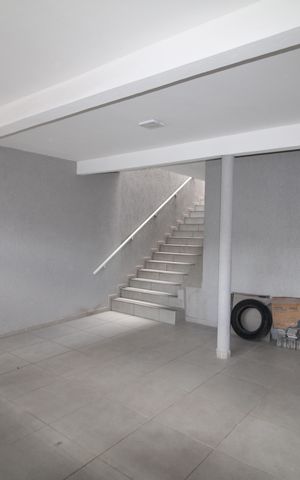 Casa à venda com 150m², 3 quartos e 2 vagasGaragem