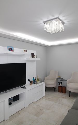 Casa à venda com 150m², 3 quartos e 2 vagasSala