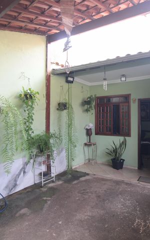 Casa à venda com 100m², 2 quartos e 2 vagasGaragem