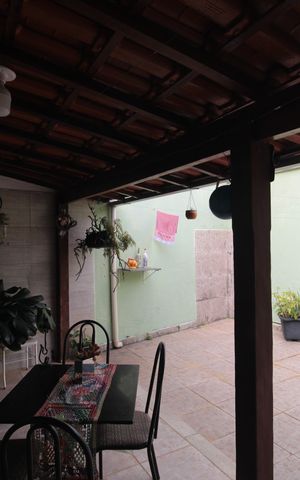 Casa à venda com 100m², 2 quartos e 2 vagasQuintal