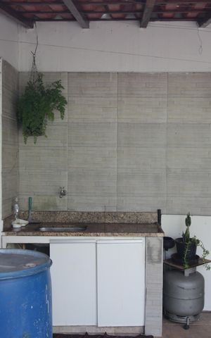 Casa à venda com 100m², 2 quartos e 2 vagasQuintal