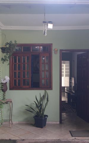 Casa à venda com 100m², 2 quartos e 2 vagasGaragem