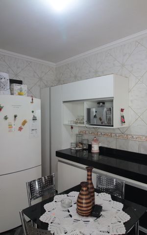 Casa à venda com 100m², 2 quartos e 2 vagasCozinha