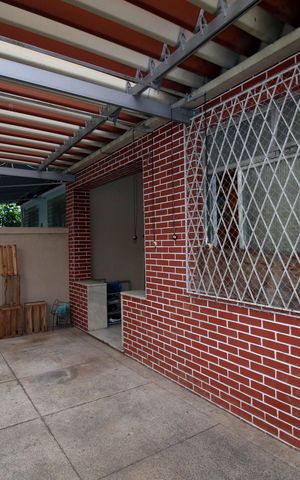 Casa à venda com 197m², 4 quartos e 1 vagaQuintal e garagem