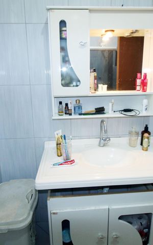Casa à venda com 197m², 4 quartos e 1 vagaBanheiro